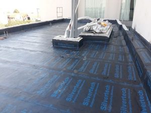 Chống thấm ô văng bằng màng chống thấm Bitum