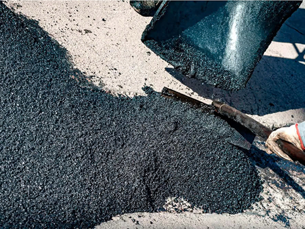 Nhựa đường nguội đóng bao trộn sẵn sửa chữa đường hiệu quả 3 Hướng dẫn thi công nhựa đường nguội đóng bao chuẩn kỹ thuật