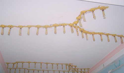 Hướng dẫn 3 cách xử lý trần nhà bị nứt triệt để, an toàn 5 Cach-khac-phuc-tran-be-tong-bi-nut-sau