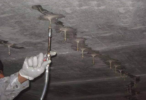 Quy trình bơm keo xử lý vết nứt bê tông, chống thấm hiệu quả 1 Tim-hieu-ve-cong-nghe-bom-keo-xu-ly-vet-nut