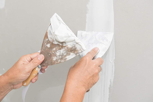 Quy trình bơm keo xử lý vết nứt bê tông, chống thấm hiệu quả 5 Tram-tret-be-mat-vet-nut