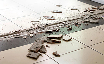 anh-img-cach-thay-gach-lat-nen-bi-vo