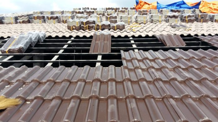 Thi công chống dột mái ngói chuyên nghiệp xử lý tình trạng thấm nước