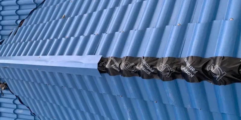 Miếng dán chống dột mái tôn