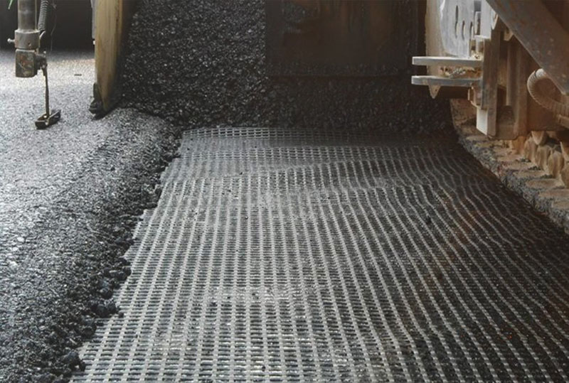 Thi công lưới thủy tinh chống thấm