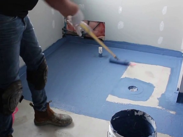 Báo giá chống thấm nhà vệ sinh cũ triệt để mới nhất 2026 6 Xử lý thấm dột nhà vệ sinh cũ bằng sơn PU