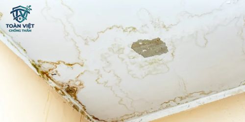 Khắc phục tình trạng trần nhà ngấm nước tại khu tập thể Thành Công, Ba Đình