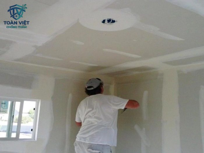 Hướng dẫn tự chống thấm trần nhà bằng xi măng chuẩn kỹ thuật