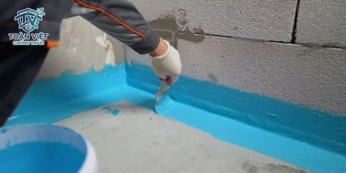Kiểm tra độ co giãn của màng sơn chống thấm gốc acrylic hoặc polyurethane